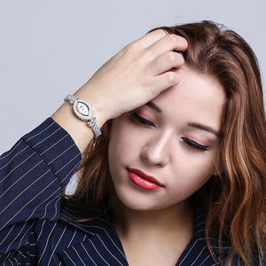 Reloj <span class=keywords><strong>de</strong></span> cuarzo <span class=keywords><strong>de</strong></span> lujo helado Full Bling Zircon Diamond Hip Hop Style <span class=keywords><strong>Rock</strong></span> Rap Rhinestone Caja brillante <span class=keywords><strong>Banda</strong></span> <span class=keywords><strong>de</strong></span> acero inoxidable - Product Image 2