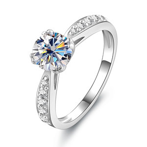 Anillo de Moissanita Redonda de 1ct, Color D, Corte VVS1, Certificado por GRA, con Doble Engaste de Cobre y Oro de 14K, Joyería Personalizada con Nombre - Product Image 1