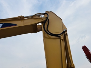 VENTE FLASH pour Excavatrice Hydraulique 330BL d'Occasion en Excellent État, Aucun Historique d'Accident, Moteur et Pompe à Pleine Puissance, Modèle 2024, 30 Tonnes - Product Image 4