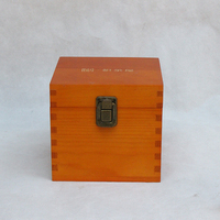 Boîtes à montres modernes en bois de pin carré, artisanat, finition laquée marron antique, boîte à bijoux avec design imprimé en sérigraphie