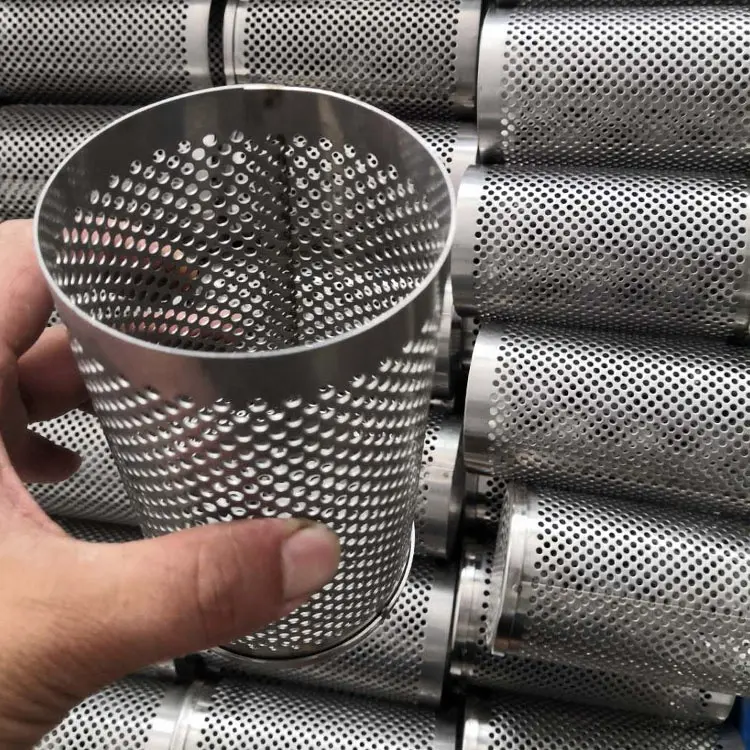 Produci più stili 304 316 filtri in rete metallica in acciaio inossidabile filtro a rete per tubo filtrante perforato a cilindro