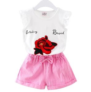 Nuevo Diseño de Boutique de Belleza, Conjunto de Regalo de Verano para Bebé Niña, de Algodón Orgánico con Estampado Floral y Mangas Voladoras - Product Image 1