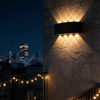 Applique murale moderne intérieure/extérieure 8W LED IP65 étanche en aluminium noir pour salon, chambre, balcon, couloir