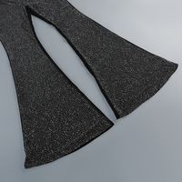 Ensemble deux pièces luxueux et sexy pour femme, avec haut court dos nu à col licou orné de strass et de diamants, et pantalon patte d'éléphant amincissant