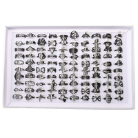 100 Pièces/Boîte Bagues de Mode Mixtes Argent et Or Pas Chères pour Femmes, Set de Bijoux de Mariage et de Fiançailles, Lot en Gros, Bagues Homme en Acier Inoxydable