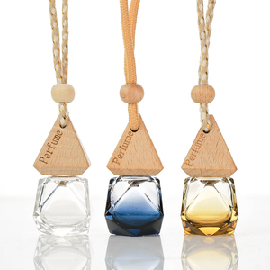 Multifunctionele 8ml glazen parfumfles voor autoramen, transparant en gekleurd, met schroefdop en koord, aanpasbaar. - Product Image 3