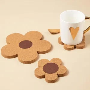 Fábrica Personalizado Tamanho Grande Irregular Flor Forma Pendurado Natural Cork Mat Cozinha Cork Pot Mat