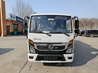 Camion à ordures compacteur arrière de 6 à 8 mètres cubes, véhicule d'élimination des déchets solides municipaux, véhicule d'assainissement