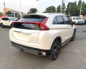 Mitsubishi <span class=keywords><strong>Eclipse</strong></span> Cross 2021 de Alta Calidad, 1.5T Gasolina, SUV Confiable, 4x4, Automático, CVT, Volante a la Izquierda, Auto Usado en Excelentes Condiciones - Product Image 3