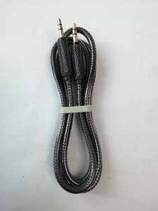 Chapado en cabeza <span class=keywords><strong>de</strong></span> Metal trenzado <span class=keywords><strong>de</strong></span> 3,5mm Aux <span class=keywords><strong>Cable</strong></span> <span class=keywords><strong>de</strong></span> <span class=keywords><strong>Audio</strong></span> <span class=keywords><strong>auxiliar</strong></span> <span class=keywords><strong>Cable</strong></span> <span class=keywords><strong>de</strong></span> vídeo <span class=keywords><strong>para</strong></span> <span class=keywords><strong>iPhone</strong></span> auriculares Mac mini - Product Image 4