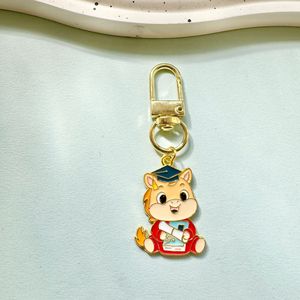 Porte-<span class=keywords><strong>clés</strong></span> AM Année du Cheval Saison <span class=keywords><strong>de</strong></span> <span class=keywords><strong>la</strong></span> Graduation Succès Académique, Cadeau Étudiant, Bijou Souvenir Vente en Gros - Product Image 4
