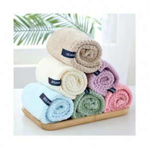 Ensemble de serviettes de bain en coton pur écologique, design classique avec logo personnalisé, motif ananas, angle droit, enveloppant - Product Image 4