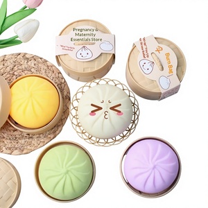 Jouet anti-stress en silicone souple en forme de petit pain vapeur, idéal pour les fêtes et les cadeaux de bienvenue - Product Image 2