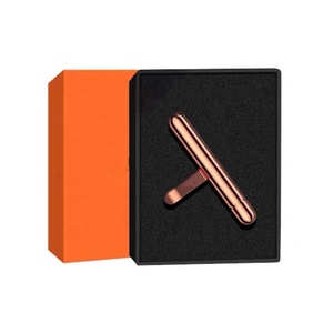 น้ำหอมปรับอากาศในรถยนต์รูปแท่งทองคำทรงกระบอก พร้อมโลโก้สั่งทำพิเศษ กลิ่นหอมหรูหราจากไม้ธรรมชาติ ติดตั้งช่องแอร์ มีหลายกลิ่นให้เลือก - Product Image 6