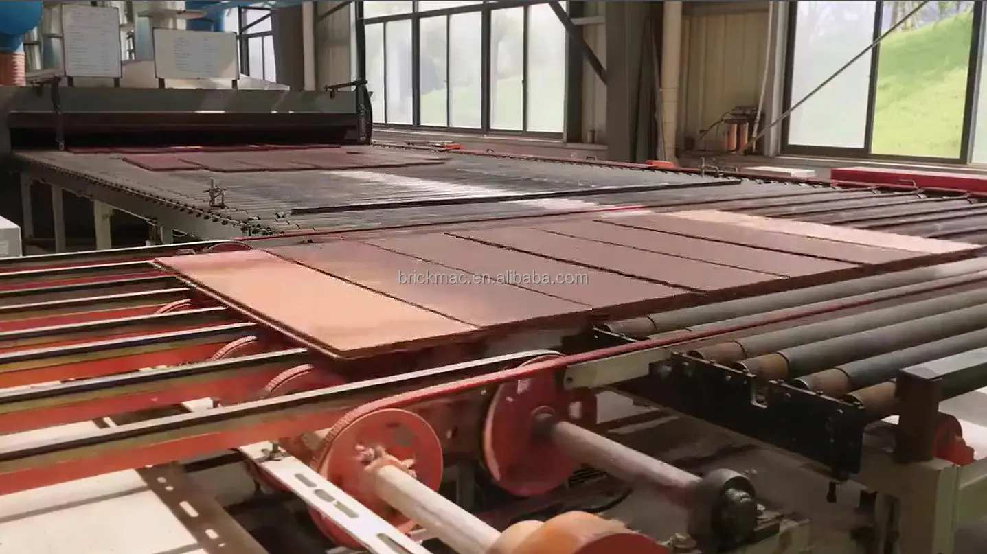 China Muur Tegel Machines Automatische Muur Paneelplaten Productielijn Maken Plant Voor Binnen-En Buitenmuur Bekledingen