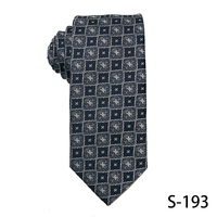 Cravates décontractées pour hommes en polyester durable, respirant et écologique, motif jacquard gris, pour affaires et mariages (OEM/ODM)