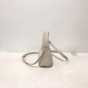 Custom Logo Luxury Women's Waterproof <b>Summer</b> Quilted PU <b>Handbag</b> with Zipper Closure Solid Color Elegant Style Shoulder Bags - Product Image 3