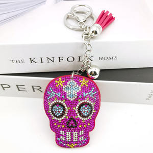 Llavero de Calavera con Diamantes de Imitación, Estilo Punk HipHop, Calavera Fantasma, Calavera Pirata, Llavero de Calavera con Borla de Diamantes de Imitación, Accesorio para Bolsa, Regalo de Halloween - Product Image 4