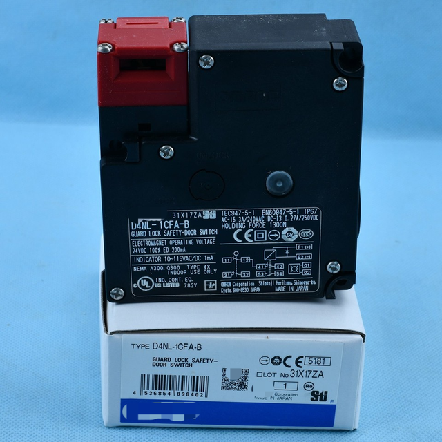 New and Original D4NL-1HFG-B Guard Lock Safety Door Switch Stock in Warehouse PLC Programming Controller