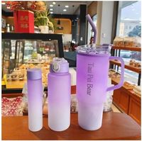 3PCS Bouteille d'eau de voyage Set 1500ml 900ml 300ml Couleur dégradée Tasse de voiture extérieure avec paille Bouteille d'eau de sport étanche