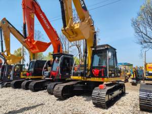 Excavadora hidráulica de clase CAT 320D de 22 toneladas diseñada para una alta eficiencia, durabilidad, bajos costos operativos en construcciones exigentes - Product Image 5