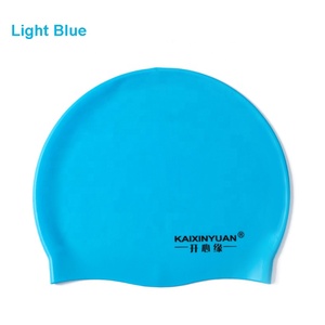 قبعة سباحة سيليكون متعددة الألوان مناسبة للطعام بدون خياطة مع شعار مخصص، توصيل سريع وخدمة دروبشيبينغ - Product Image 6