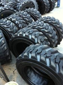 ยางตันแบบเติมโฟม PU ขนาด 10-16.5 นิ้ว พร้อมล้อแบบกำหนดเอง - Product Image 2