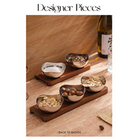 Ensemble de bols en acier inoxydable poli miroir avec base en bois rainurée 24cm 33cm, pour servir les noix, les sauces et les condiments, deux ou trois bols