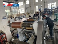 Ligne d'extrusion de profilés de clôture en plastique composite WPC PVC pour la décoration intérieure