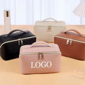 Custom Waterproof Portable Open Flat With Handle Large Capacity Pu Cosmetic Bag Toiletries Make up Organizer Travel Makeup Bag - Product Image 2