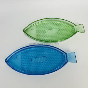 Fatto a mano eco-friendly per uso alimentare nuoto pesce a forma di piatto in vetro su misura di colore verde incisione per biscotti pane carne - Product Image 6