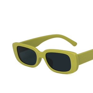 แว่นกันแดดกรอบเล็กทรงสี่เหลี่ยมแฟชั่นสำหรับผู้หญิง แว่นกันแดดสไตล์เรโทรสุดอินเทรนด์ - Product Image 6