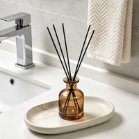 Diffuseur de parfum de luxe en verre avec bâtonnets aromatiques et bouchon en bois, emballage personnalisé