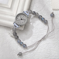 Montre à quartz délicate et élégante pour femmes, bracelet rétractable en perles de papillon Laipute, montre-bracelet pour filles, à porter au quotidien, cadeau