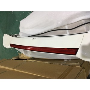 Adecuado para Land Cruiser 2016, esta modificación incluye un alerón trasero, aletas laterales y canards para uso todoterreno. - Product Image 3