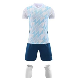 Maillots de football hautement personnalisés. Nous prenons en charge les commandes que nos concurrents n'osent pas prendre en charge. Contactez-nous pour plus d'informations. - Product Image 6