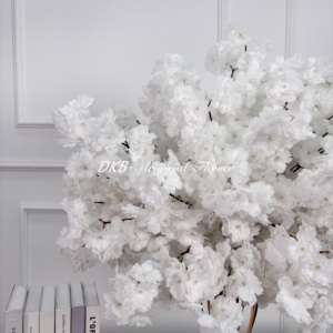 DKB Vente en gros de centre de table en fleurs de soie pour mariage, fleurs artificielles blanches en cerisier, rose, boule de fleurs pour décoration de table - Product Image 3