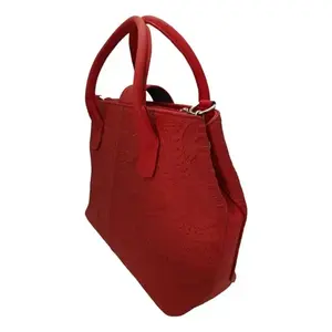 Sac à main en cuir de vachette rouge Fana Marbella, style classique, sac souple pour femmes d'affaires, fermeture à rabat - Product Image 3