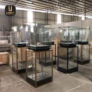 Vitrine d'enceinte de vente aux enchères haut de gamme personnalisée avec verre haute clarté et sécurité discrète pour les ventes aux enchères d'art de grande valeur - Product Image 4