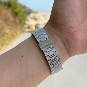 Montre mécanique automatique de qualité supérieure avec verre saphir, bracelet en acier inoxydable serti de diamants et design luxueux - Product Image 4