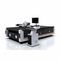 Machine de découpe industrielle CNC à couteau vibrant avec table à vide zonée pour matériaux composites de tapis de sol et housses de siège automobiles