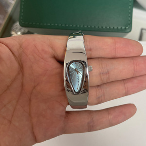 Montre Waterdrop - Modèle tendance et de niche pour hommes et femmes, style hip-hop, design élégant, montre-bracelet résistante à l'eau - Product Image 3