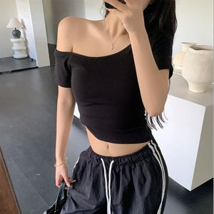 Nouveau femmes vêtements de haute qualité personnalisé plaine graphique débardeur Mujer Slim Fit Blique épaule nue à manches courtes T-Shirt - Product Image 4