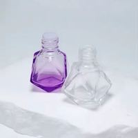 Vente en gros de flacons diffuseurs de parfum pour voiture en verre dégradé coloré de 6 ml avec bouchon en bois et décalcomanie personnalisée