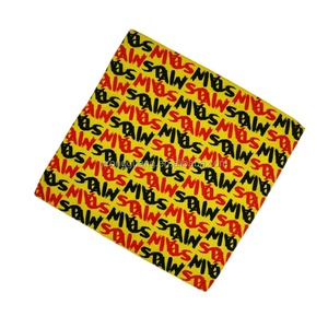<span class=keywords><strong>Bandana</strong></span> in Cotone con Stampa di Lettere in Bianco <span class=keywords><strong>e</strong></span> Nero, Sciarpa Decorativa per il Collo, Ideale per Picnic <span class=keywords><strong>e</strong></span> Campeggio all'Aperto - Product Image 4
