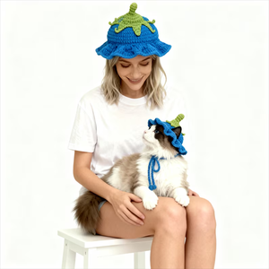 Chapeau bob tricoté main bleu fraise, bonnet de pêcheur au crochet, chapeau en acrylique chaud et mignon pour femme - Product Image 3