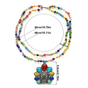 Großhandel Mode Damen Boho-Schmuck 2-Lagige Kristallglas-Halskette Totenkopf-Blumen-Türkis-Anhänger Kurze Halsketten - Product Image 6