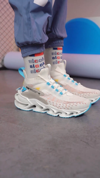 Scarpe da corsa nuove personalizzate da uomo che assorbiscono gli urti  scarpe leggere traspiranti alla moda Sneakers sportive all'aperto che  camminano