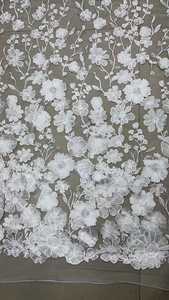 Tessuto in Pizzo Nigeriano di Alta Qualità con Ricamo Floreale 3D, Pizzo Africano Ecologico per Abiti da Festa e da Sposa - Product Image 3