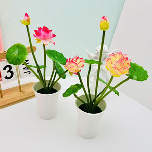 Nuevo Bonsái de Loto Artificial de 7 Cabezas, Planta en Maceta de Nenúfar Artificial, Decoración para el Hogar, Vegetación de 28 cm de Altura, Plástico y Seda - Product Image 3